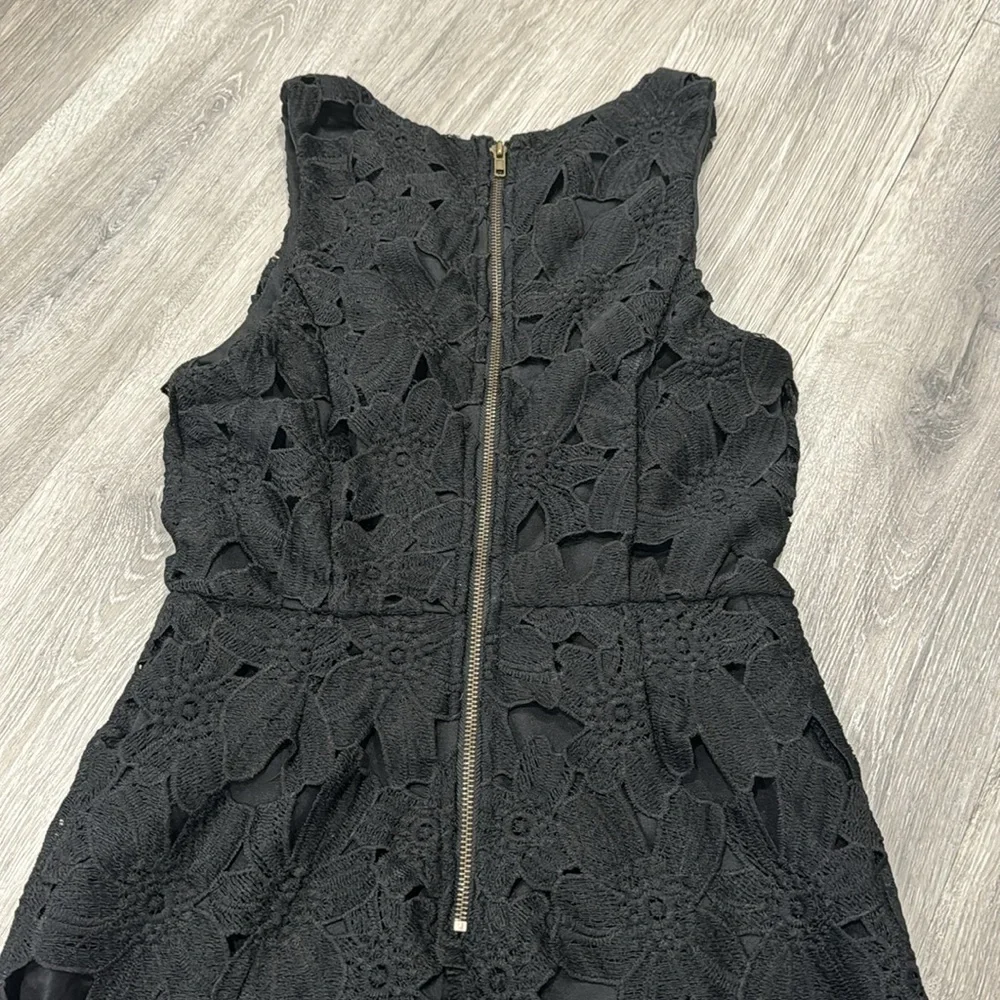 Lace Crochet ASTR The Black Label Women’s Black Sleeveless Midi Dress Medium - Picture 7 of 16